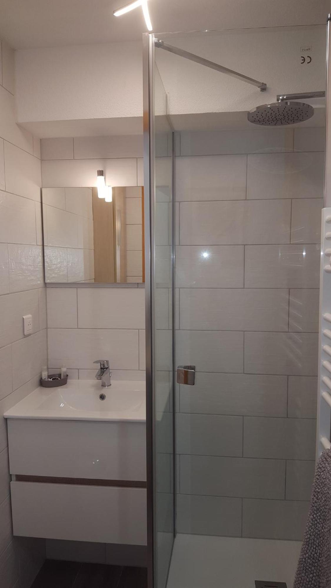 Appartement Cosy Avec Vue Sur Le Lac A Thollon Les Memises 35M² Exterior foto